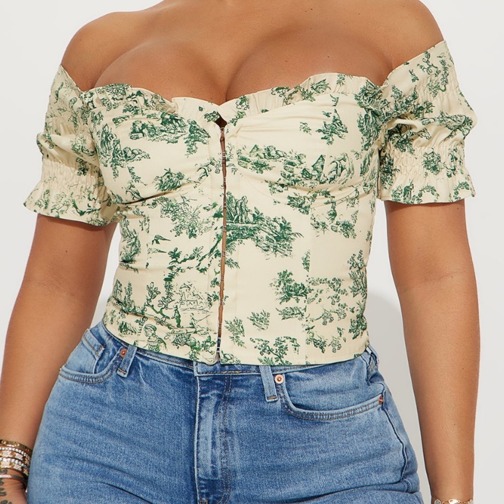 FASHION NOVA TOP